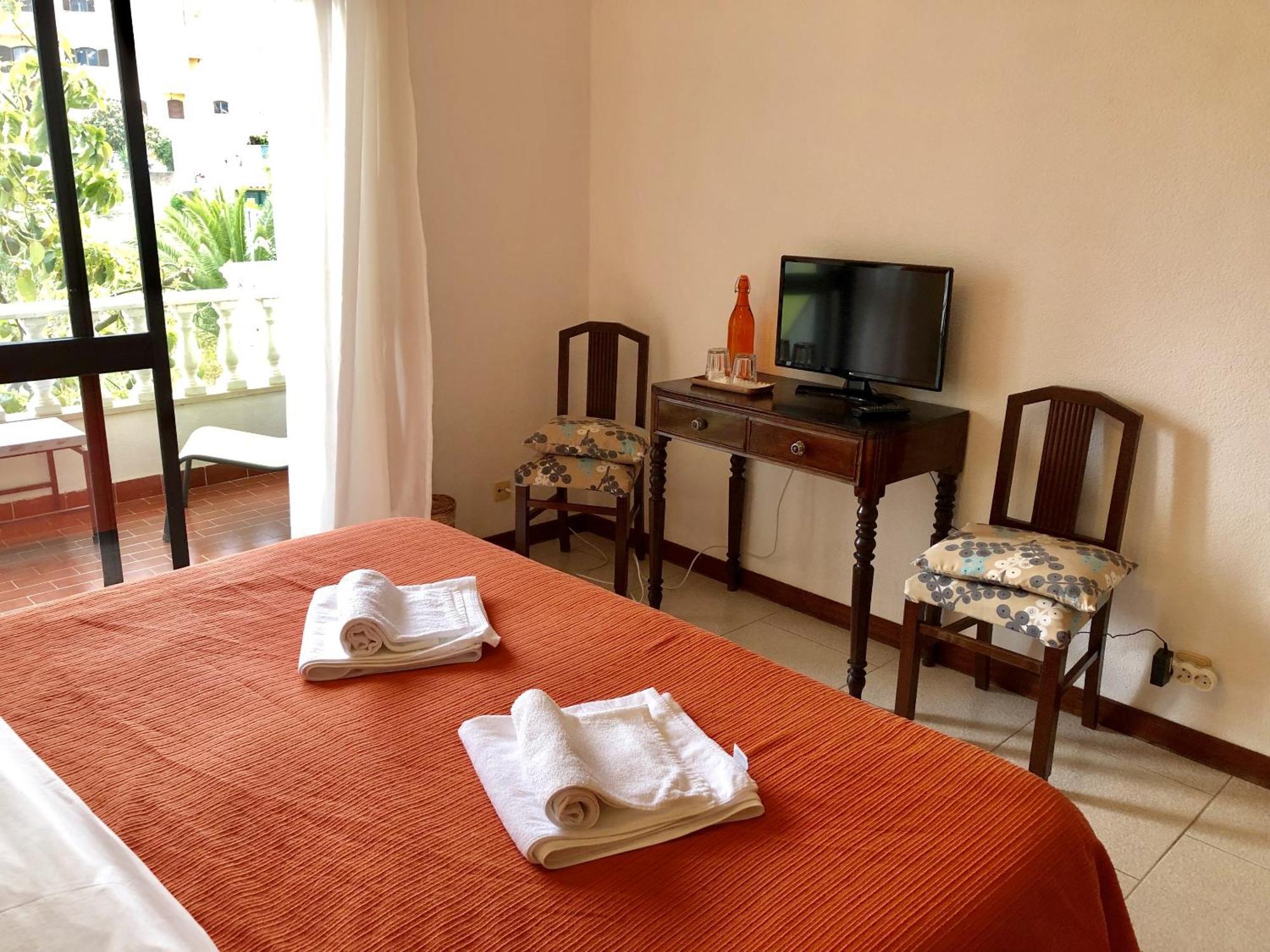 Bed and Breakfast Manelisa Cascaes Habitación foto